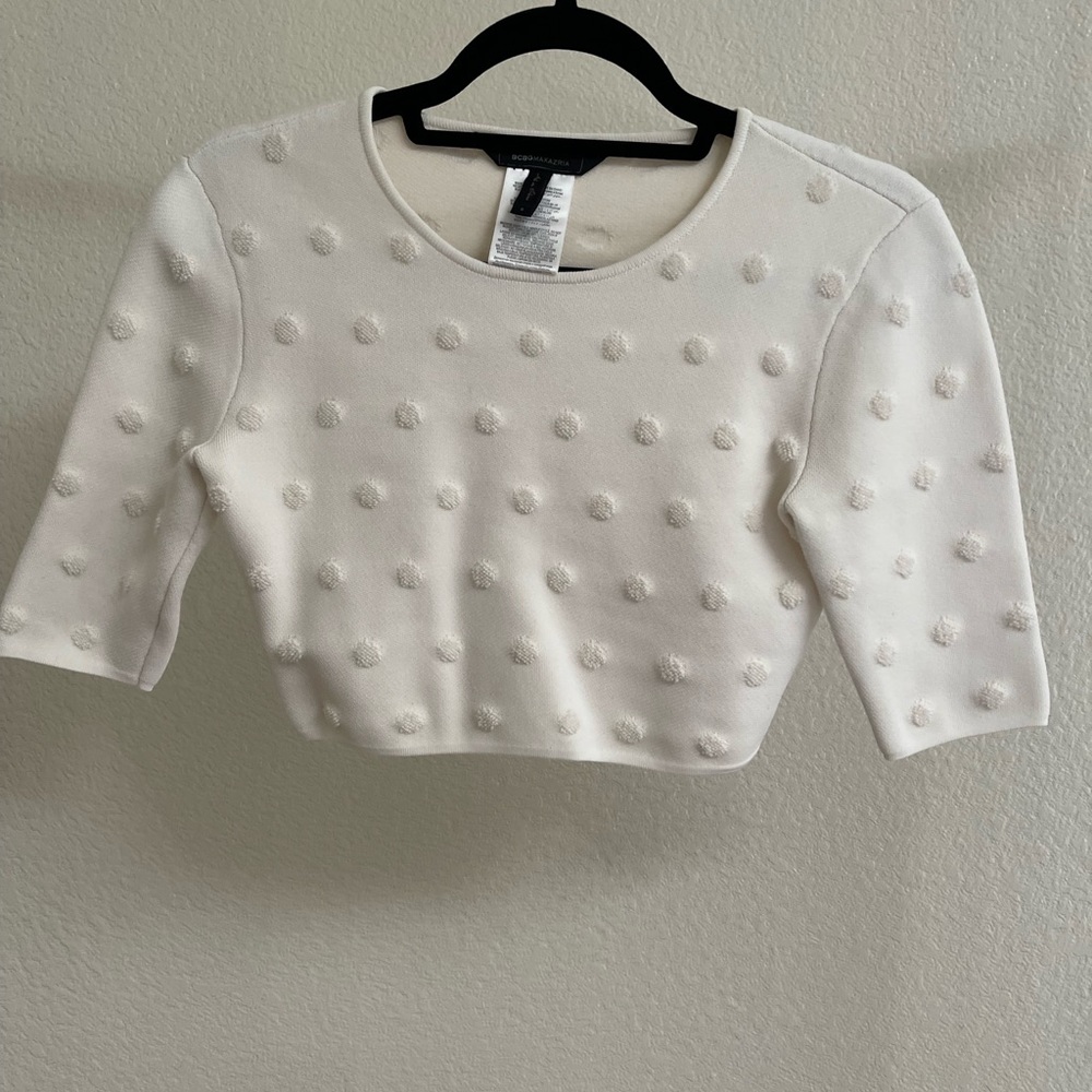 BCBG MAX AZRIA CROPPED SWEATER